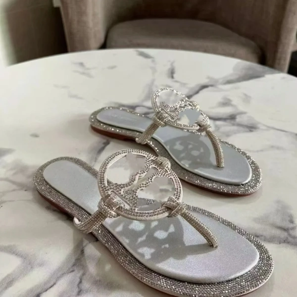 Designer Luxury Trendy Beach Slides for Women High Quality PU Rhinestone Casual Shoes with PVC/PU Insole - Image 4