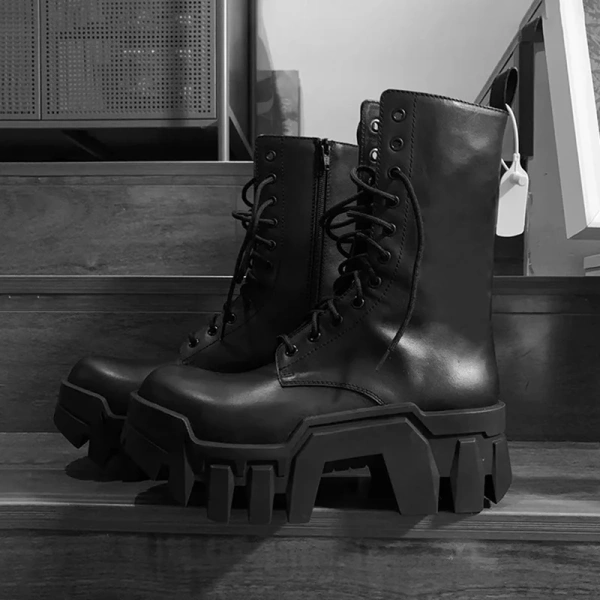 2025 Winter New Fashion Cool Genuine Leather Round Head Lace-up Short Boot Thick Bottom Height Increasing Locomotive Short Boot - Image 3
