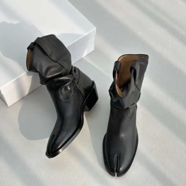 Black Fashionable Real Leather Boot Comfortable Personalized Elegant Soft Warm Thick Heel Split Toe Boot