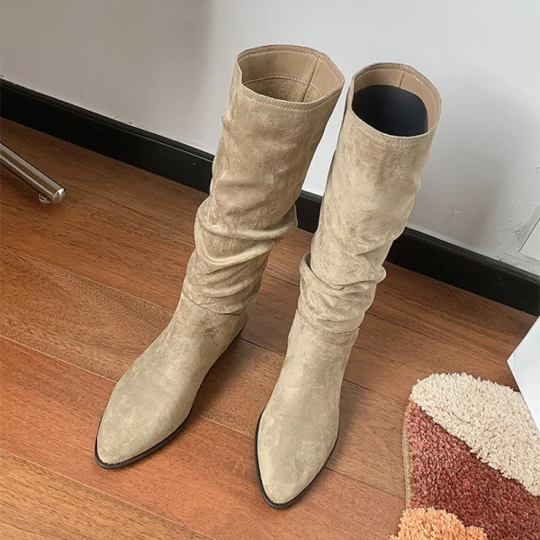 2025 Autumn/Winter New Pointed Coarse Heel Suede Surface Knight Boot Fashion Retro Low Heel Western Cowboy Boot - Image 4