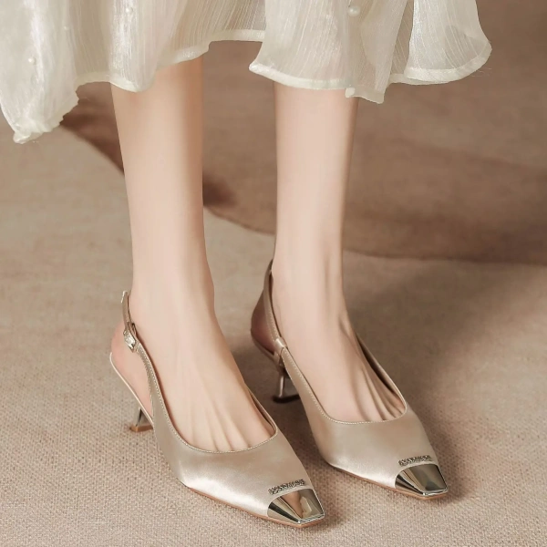French Women's New Joker-proof Shoes in Summer with square Toe and Sandals in the Air. - Image 4