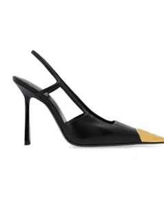 High-heeled Sandal with Pointed Metal Feeling, with Thin Heels at the Back of the Head.