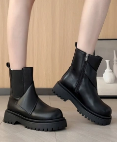 2025 New Fashionable Retro Round Head Thick Bottom Thick Heel Chelsea Short Boot Side Zipper Middle Heel Motorcycle Boot