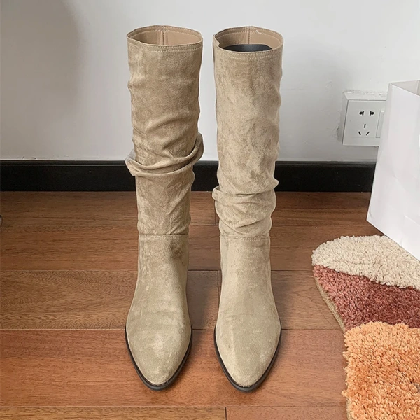 2025 Autumn/Winter New Pointed Coarse Heel Suede Surface Knight Boot Fashion Retro Low Heel Western Cowboy Boot - Image 5