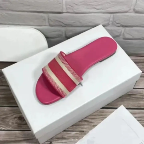 Hot Flat slippers Embroidered Sheepskin Letters Leisure Holiday Beach Sandals and slippers Women - Image 3
