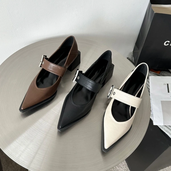 Retro Pointed Mary Jane Small Leather Shoes, British Women's 2025 Spring/summer New Item, Korean Version Thick Heel Loafers - Image 4