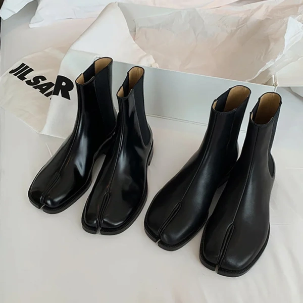 2025 Black Chunky Genuine Leather Chelsea Short Boot Comfortable Retro Fashion Simplicity Height Increasing Soft Split Toe