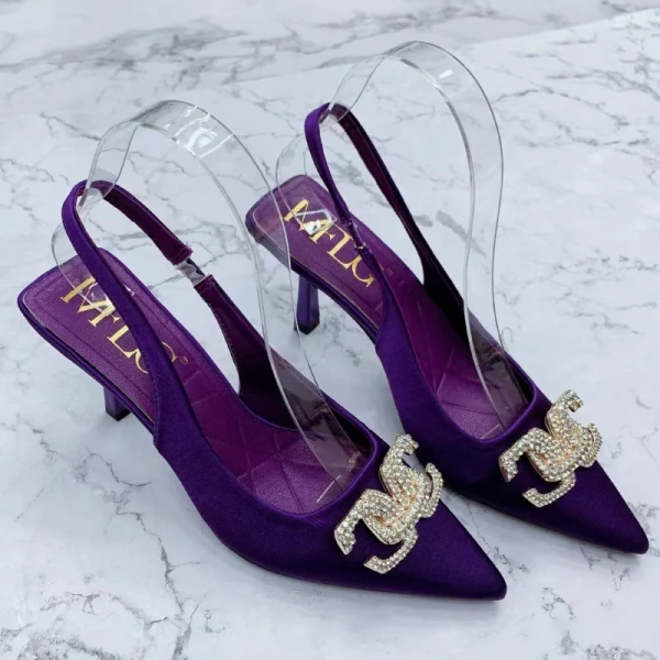 French Fashion Baotou Low-heeled Sandals Summer Commuting Joker Pointed Stiletto Shoes Leisure Work Outdoor Shopping. - Image 3
