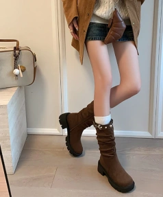 2025 Autumn Winter Fashionable Retro Round Toe Thick Heel Middle Tube Boot with Willow Nail Belt Buckle Thick Sole Short Boot
