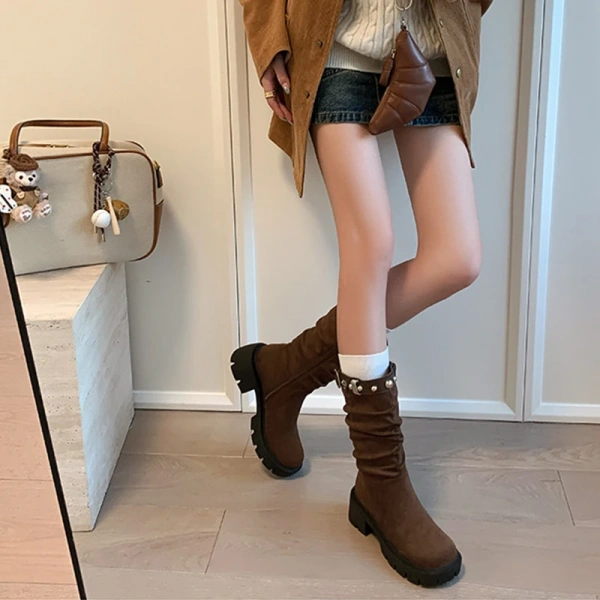 2025 Autumn Winter Fashionable Retro Round Toe Thick Heel Middle Tube Boot with Willow Nail Belt Buckle Thick Sole Short Boot