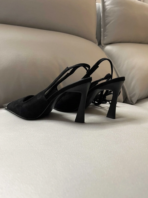 2025 Autumn Spring New Fashionable Retro Metal Iron Headed High-heeled Shoes with Trends Lace up Baotou Thin Heel Sandals - Image 5