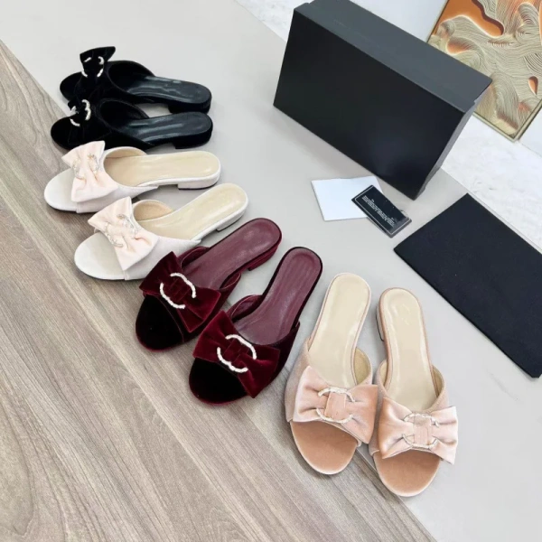New Designer Luxury Rhinestone Buckle Bow Thick with a Word Drag Joker Not Tired Foot Leisure Outdoor Shopping. - Image 2