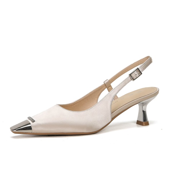 French Women's New Joker-proof Shoes in Summer with square Toe and Sandals in the Air.