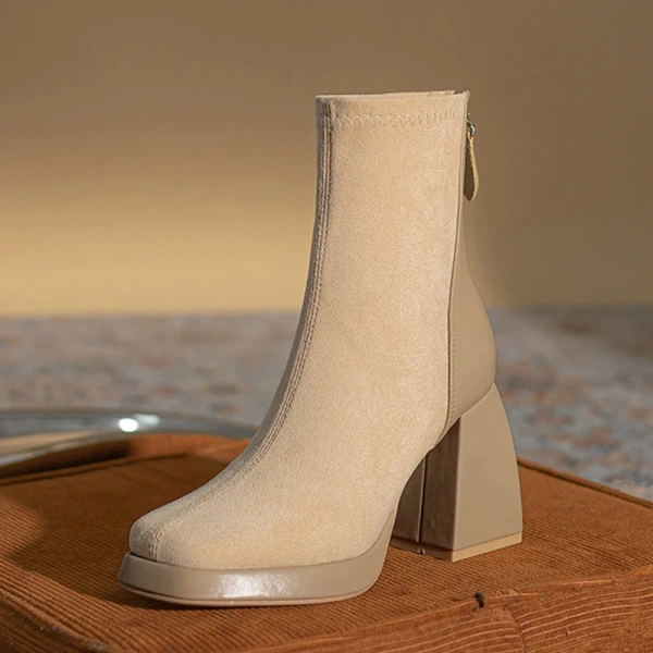 2025 Winter New Sweet Elegant Style Fangtou High-heeled Short Canister Boot Coarse Following Thick Bottom Belt Buckle Short Boot - Image 5