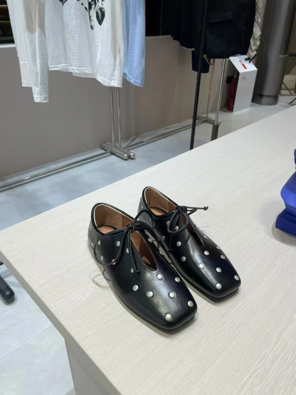 Early Spring Summer New Tethered Leather Shoes Retro Joker Flat Bottom Leather Height Increasing Sheepskin Version French Shoes - Image 5