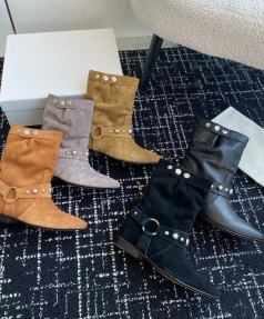 2024New Retro Rivet Wide Tube Western Cowboy Boots Pointed, Slim and Short Boots Short Tube Stacking Boots for Women Flat Bottom