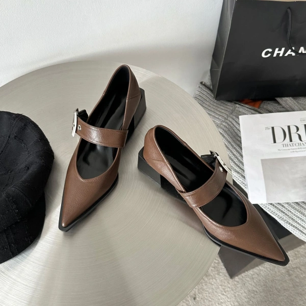 Retro Pointed Mary Jane Small Leather Shoes, British Women's 2025 Spring/summer New Item, Korean Version Thick Heel Loafers