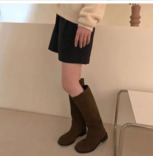 2025 Retro Fashion Waterproof Soft Comfortable Genuine Leather High Tube Boots Wide Canister Knight Boot Thick Heel Bottom Back - Image 6