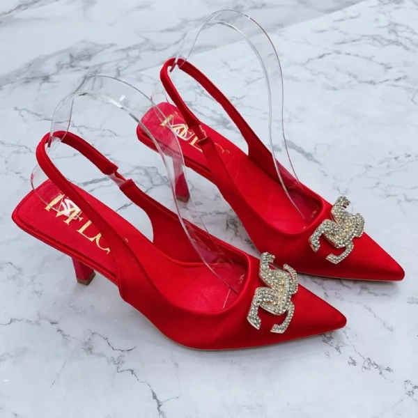 French Fashion Baotou Low-heeled Sandals Summer Commuting Joker Pointed Stiletto Shoes Leisure Work Outdoor Shopping. - Image 4