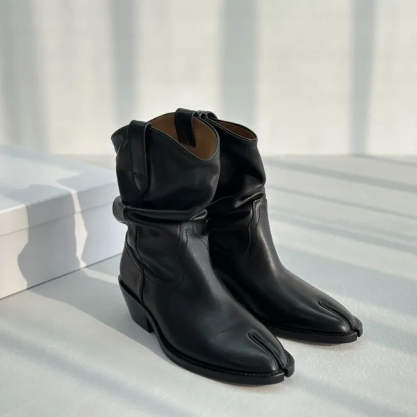 Black Fashionable Real Leather Boot Comfortable Personalized Elegant Soft Warm Thick Heel Split Toe Boot - Image 5