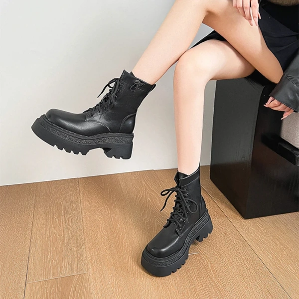 2025 Autumn Winter New Fashionable Retro Round Toe Lace up High-heeled Short Boot Waterproof Platform Thick Heel Short Tube Boot