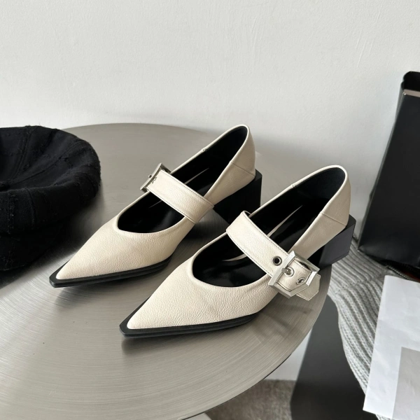 Retro Pointed Mary Jane Small Leather Shoes, British Women's 2025 Spring/summer New Item, Korean Version Thick Heel Loafers - Image 3
