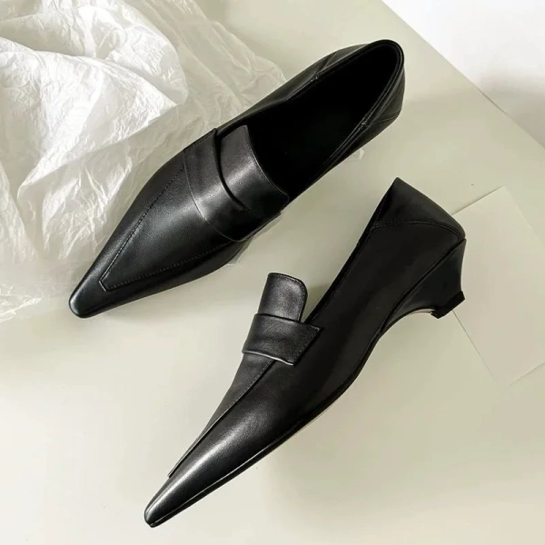 2025 European American Workplace Low Heeled Shoes Are Versatile Advanced Feeling Feeling Commuting Casual Soft Soled Fule Shoes