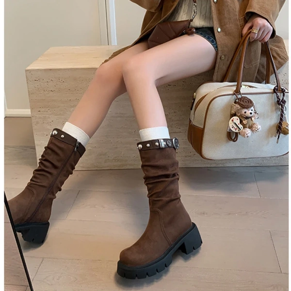 2025 Autumn Winter Fashionable Retro Round Toe Thick Heel Middle Tube Boot with Willow Nail Belt Buckle Thick Sole Short Boot - Image 3