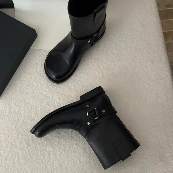 2025 New Fashionable Retro Metal Buckle Flat Bottom Short Boot Soft, Comfortable, Simple, Wide Tube Women's Short Boot - Image 2