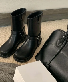 2025 New Fashionable Retro Metal Buckle Flat Bottom Short Boot Soft, Comfortable, Simple, Wide Tube Women's Short Boot