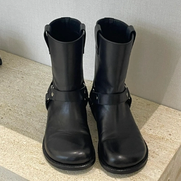 2025 New Fashionable Retro Metal Buckle Flat Bottom Short Boot Soft, Comfortable, Simple, Wide Tube Women's Short Boot - Image 5